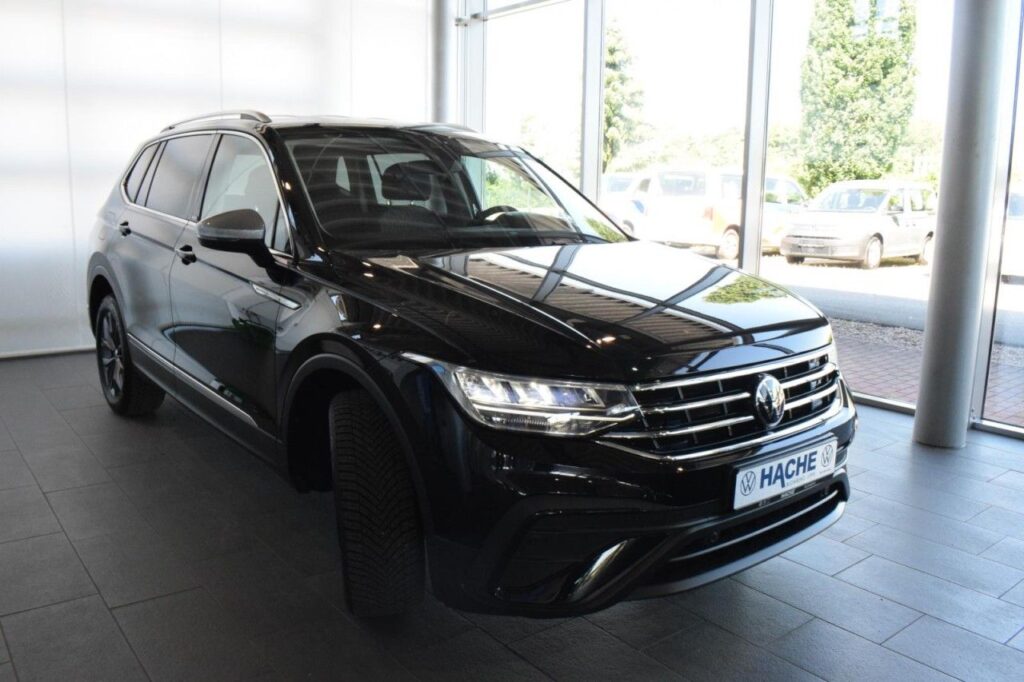 webc vehicle 297325 429009983 002.jpg