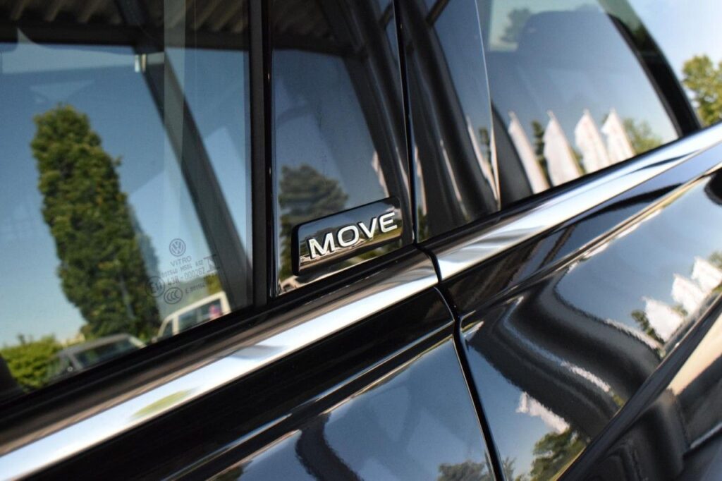 webc vehicle 297325 429009983 016.jpg
