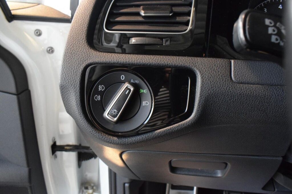 webc vehicle 304921 429267522 012.jpg