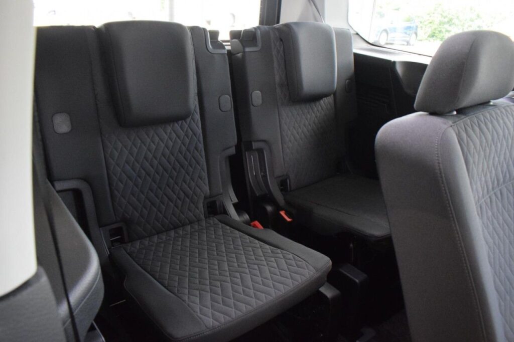 webc vehicle 309977 429490522 009.jpg