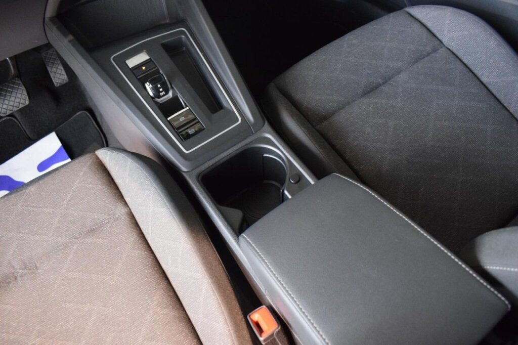webc vehicle 312513 429554397 011.jpg
