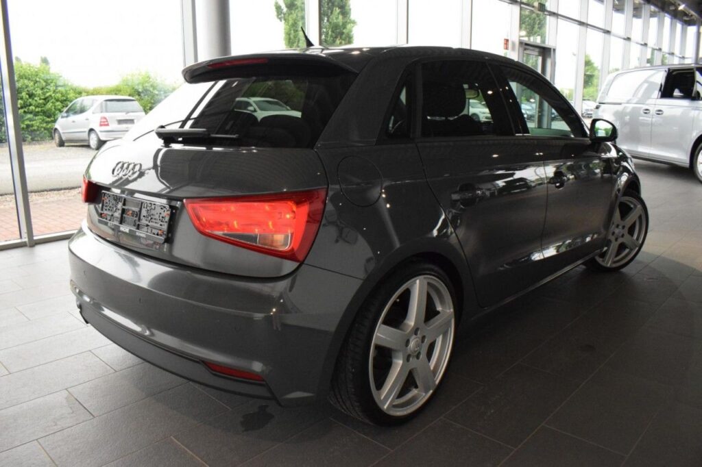 Audi A1 Exposé-Bild 3