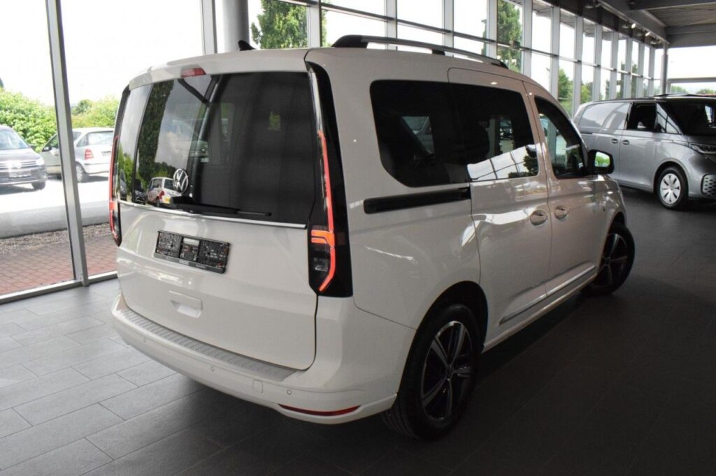 webc vehicle 330995 430200110 003.jpg