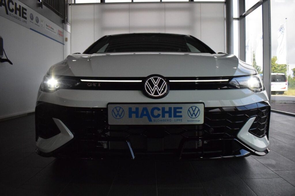 webc vehicle 340556 430314340 019.jpg