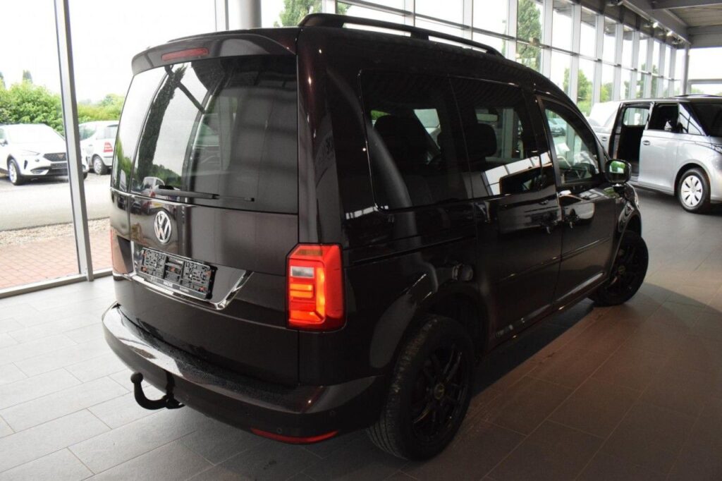 webc vehicle 340559 430554989 003.jpg