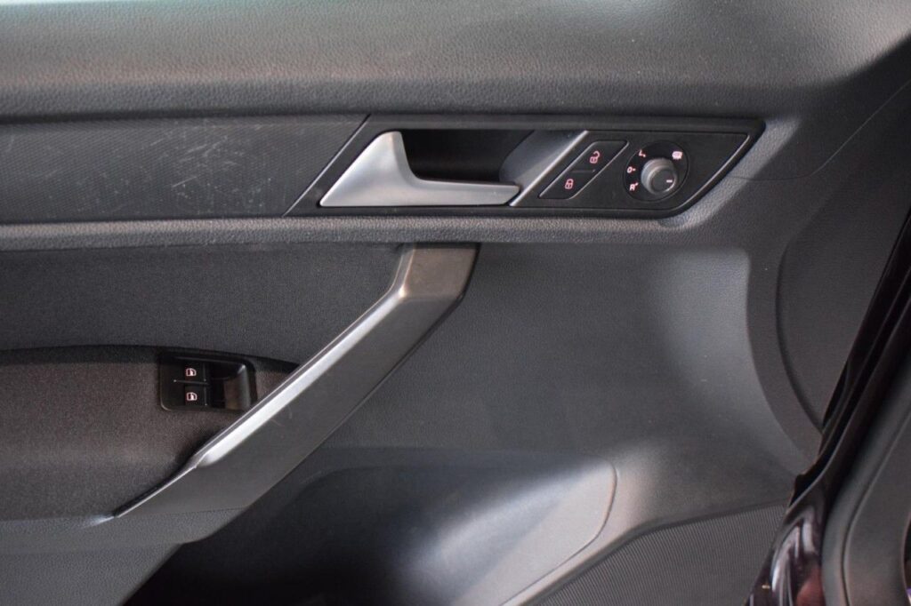 webc vehicle 340559 430554989 006.jpg