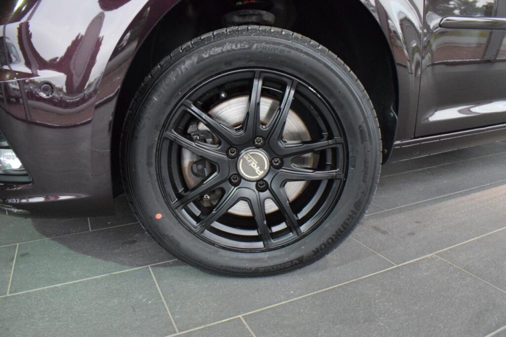 webc vehicle 340559 430554989 017.jpg