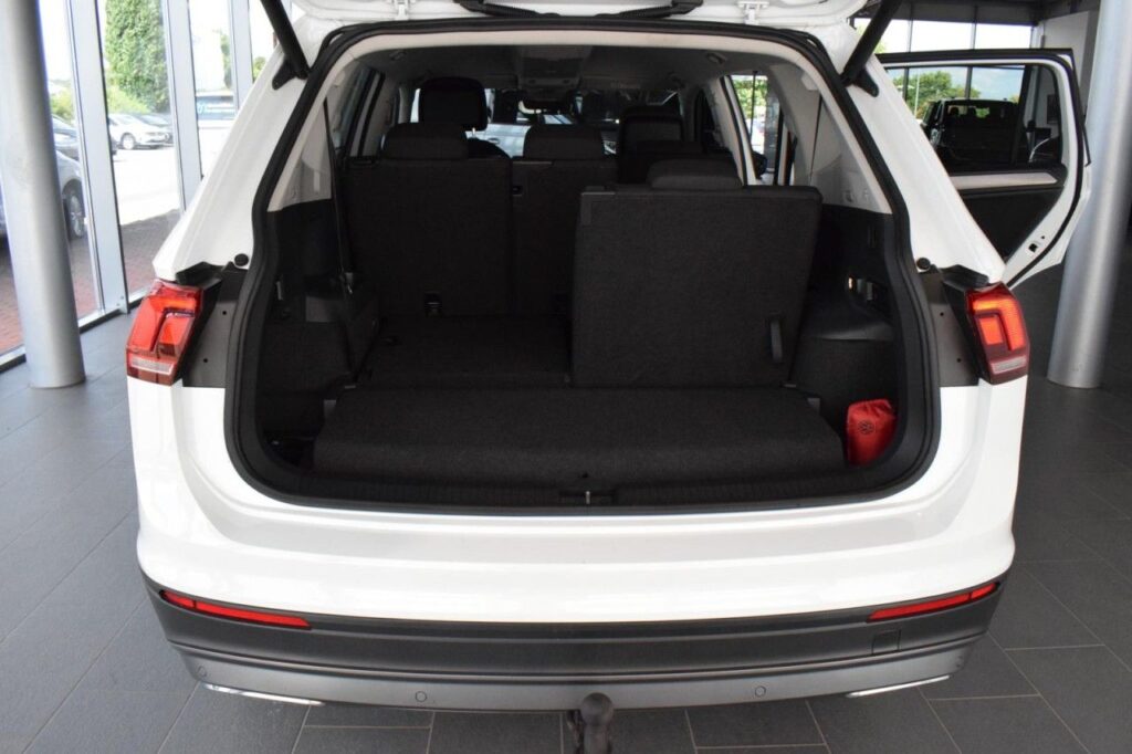 webc vehicle 345215 430777373 011.jpg