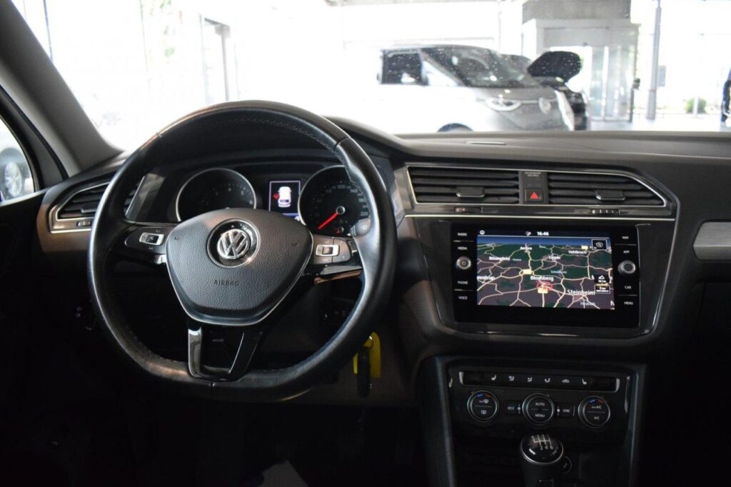 webc vehicle 345215 430777373 012.jpg