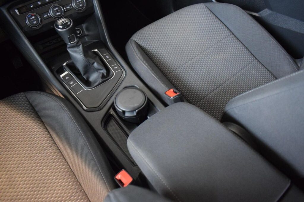 webc vehicle 345215 430777373 013.jpg