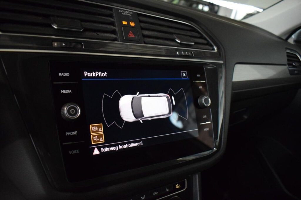 webc vehicle 345215 430777373 016.jpg