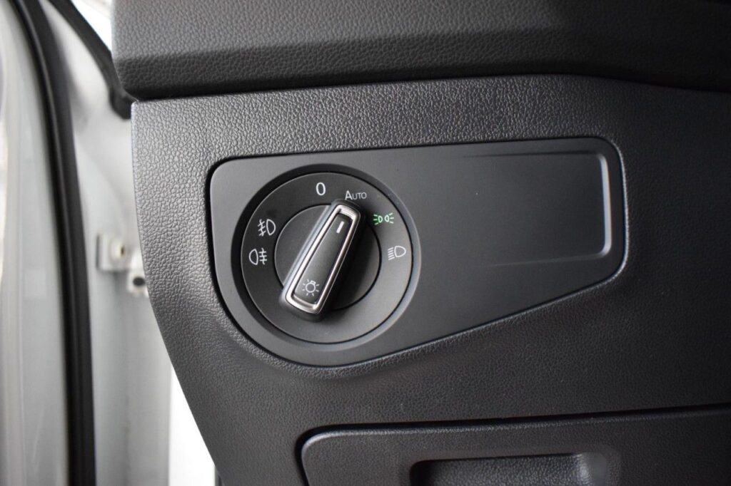 webc vehicle 345215 430777373 017.jpg