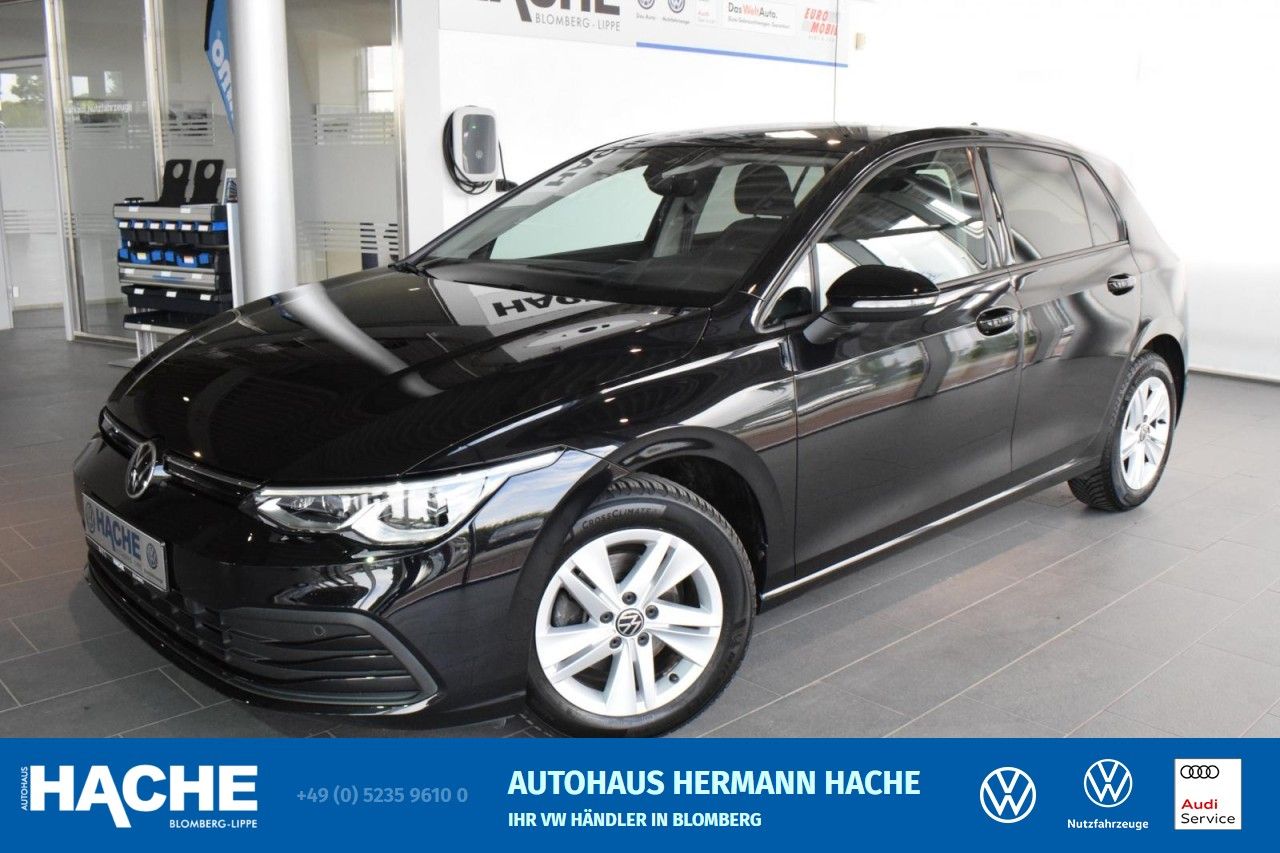 Gebrauchtwagenfoto von dem Fahrzeug Volkswagen Golf 8 Life 2.0 TDI AHK NAVI SHZ Klima Navi