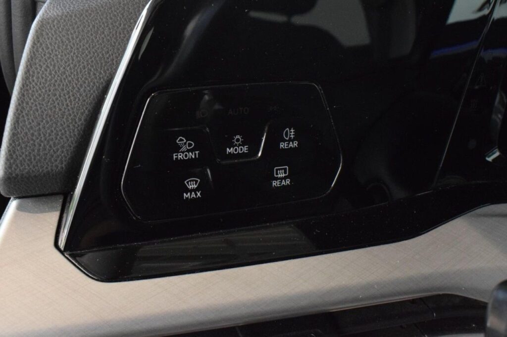 webc vehicle 347651 430864652 014.jpg