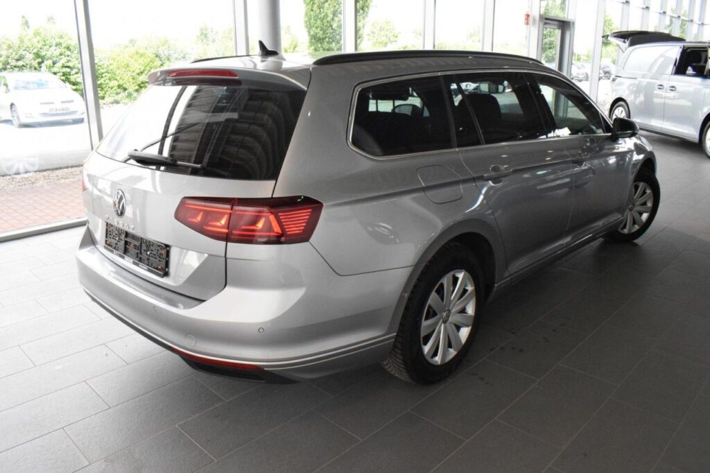webc vehicle 347653 430864669 003.jpg