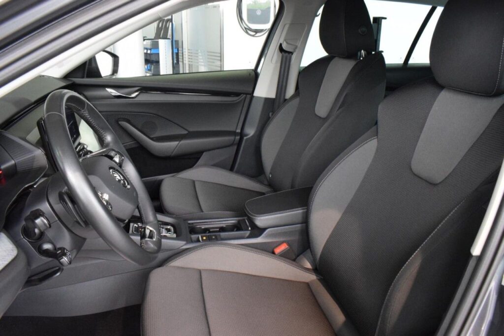 webc vehicle 350065 430947780 005.jpg