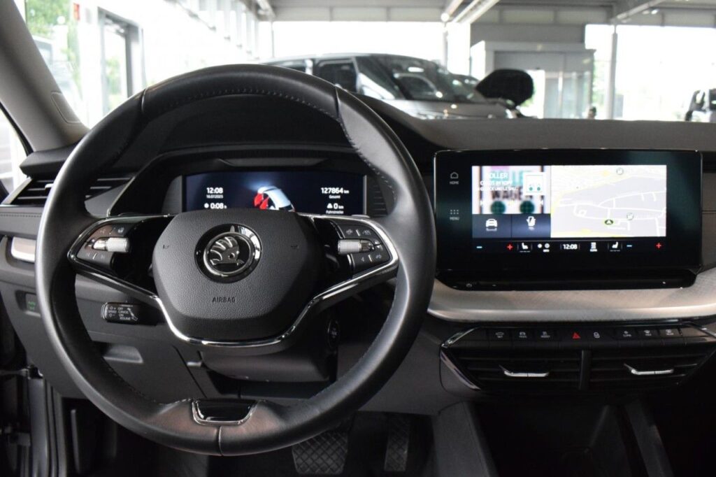 webc vehicle 350065 430947780 010.jpg