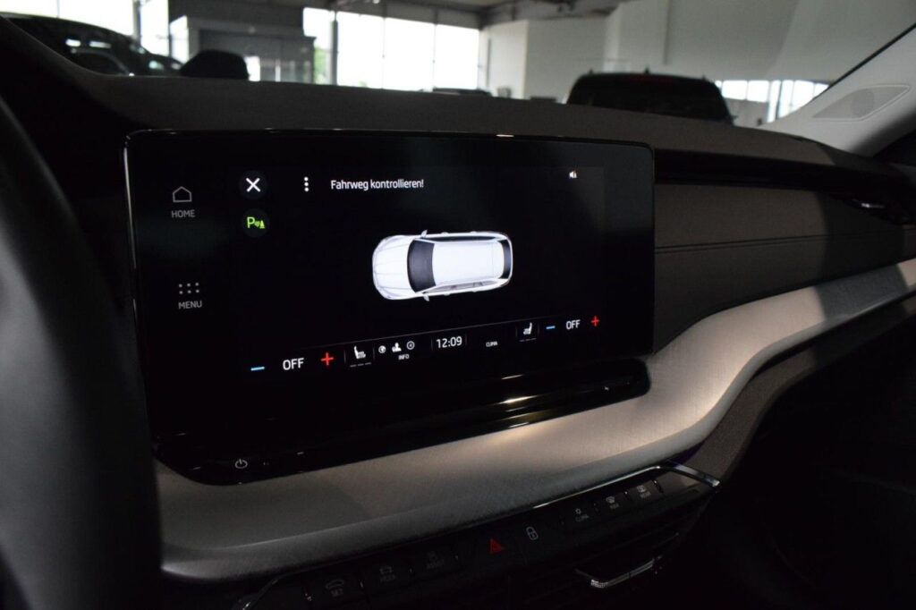 webc vehicle 350065 430947780 013.jpg
