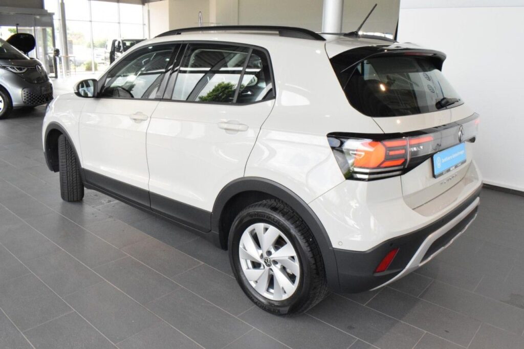 webc vehicle 350066 430947786 004.jpg