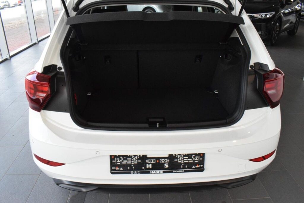 webc vehicle 359760 431309425 009.jpg