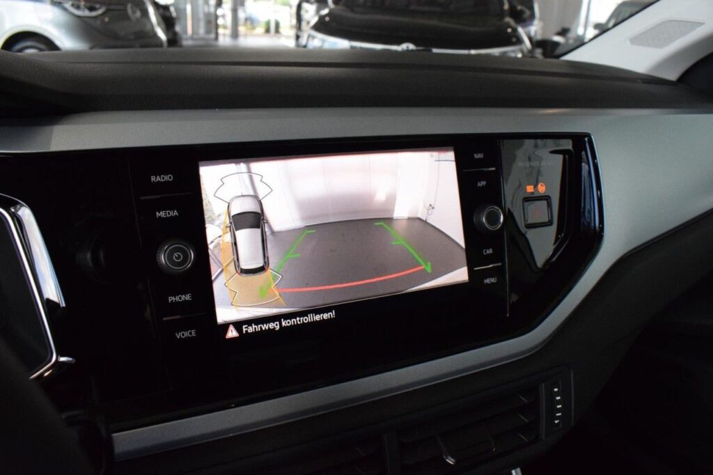 webc vehicle 359760 431309425 013.jpg