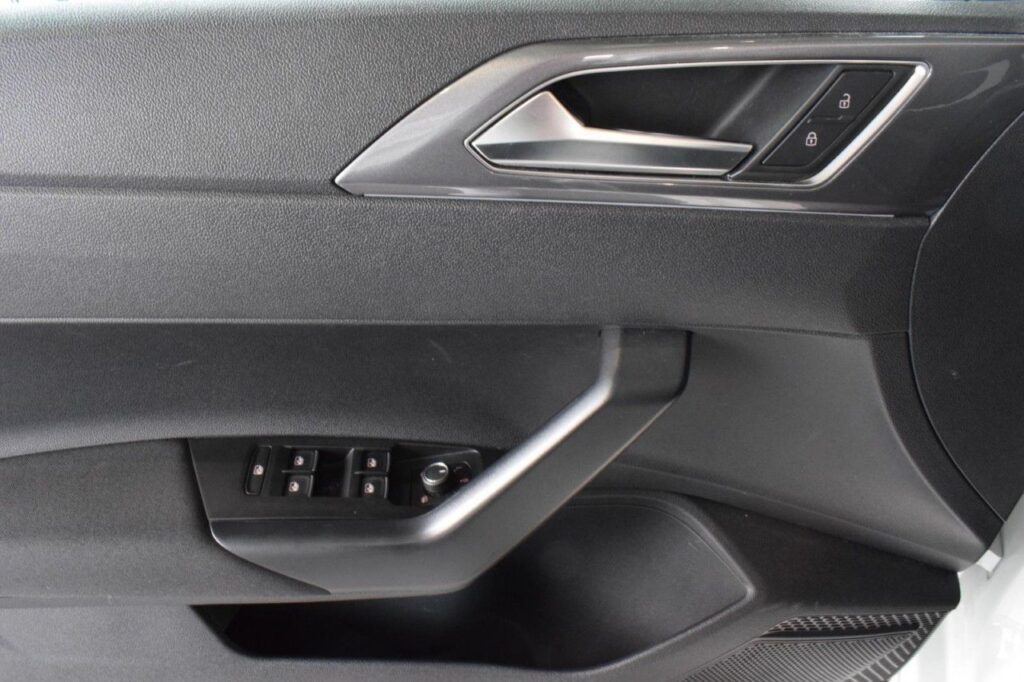 webc vehicle 367028 431589658 006.jpg