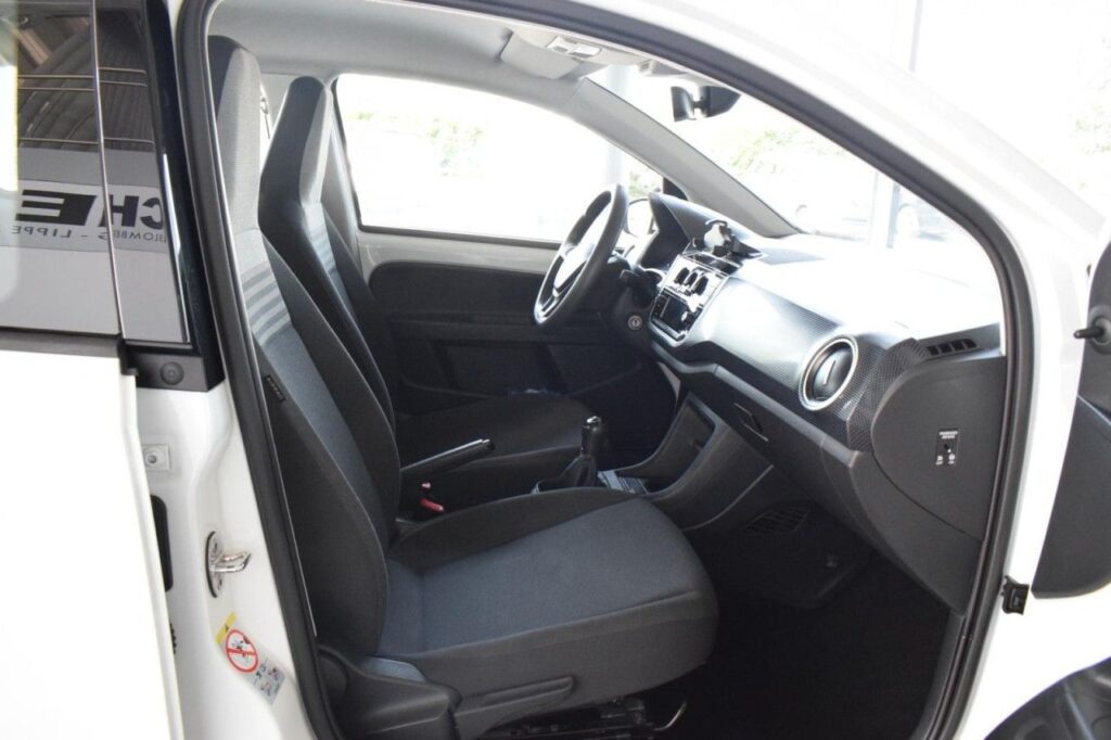Volkswagen up! Exposé-Bild 9
