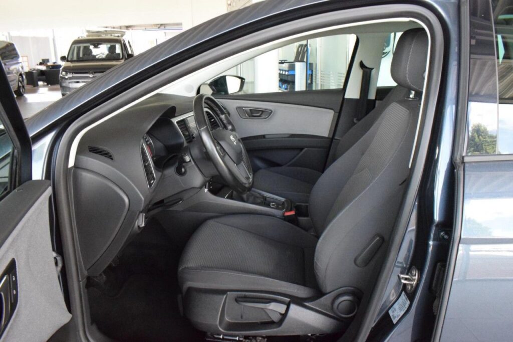 Seat Leon Exposé-Bild 7