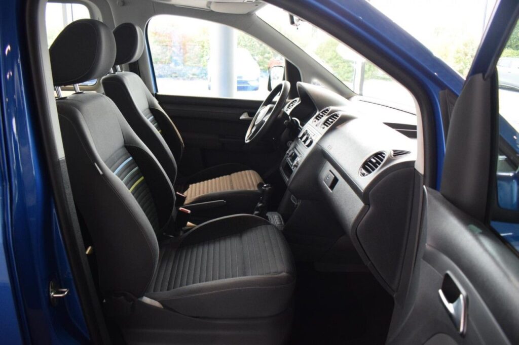 Volkswagen Caddy Exposé-Bild 9
