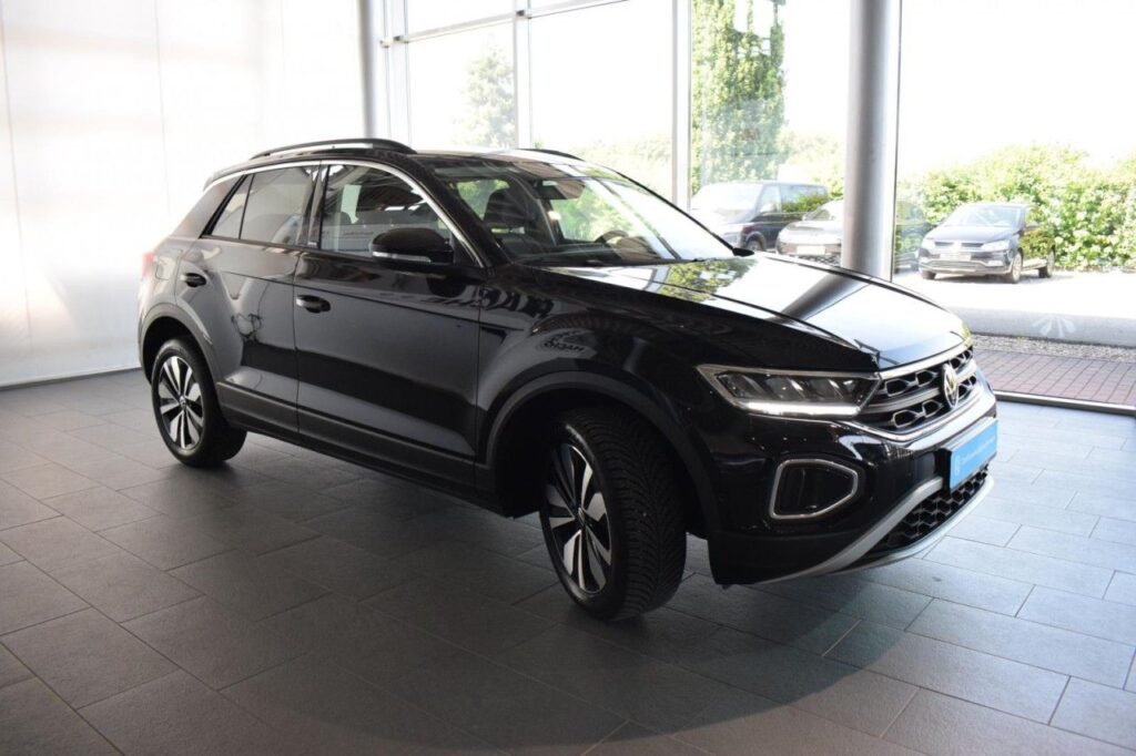 webc vehicle 392673 432531363 002.jpg