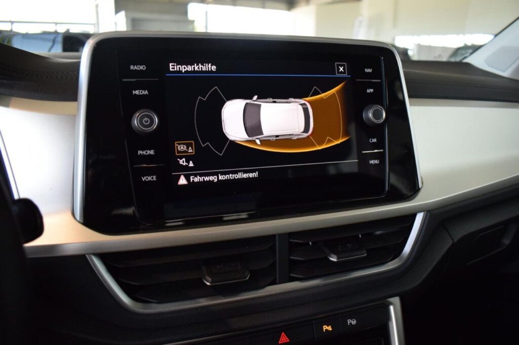 webc vehicle 392673 432531363 014.jpg