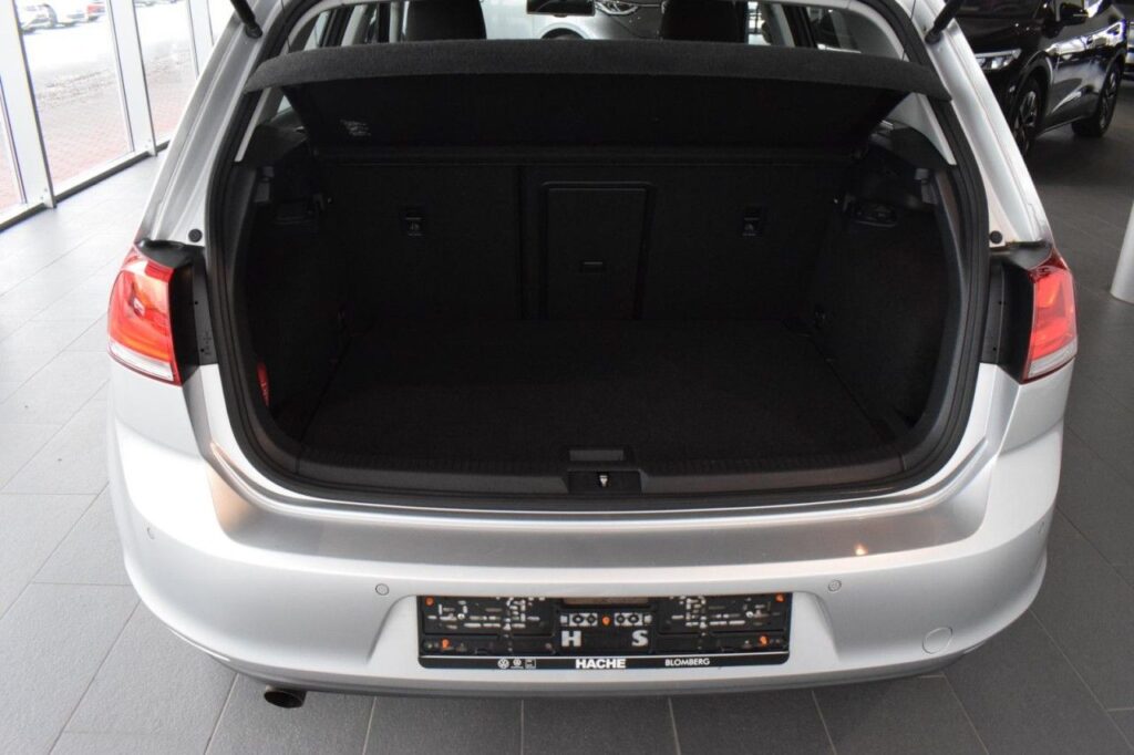 webc vehicle 392674 432531365 009.jpg