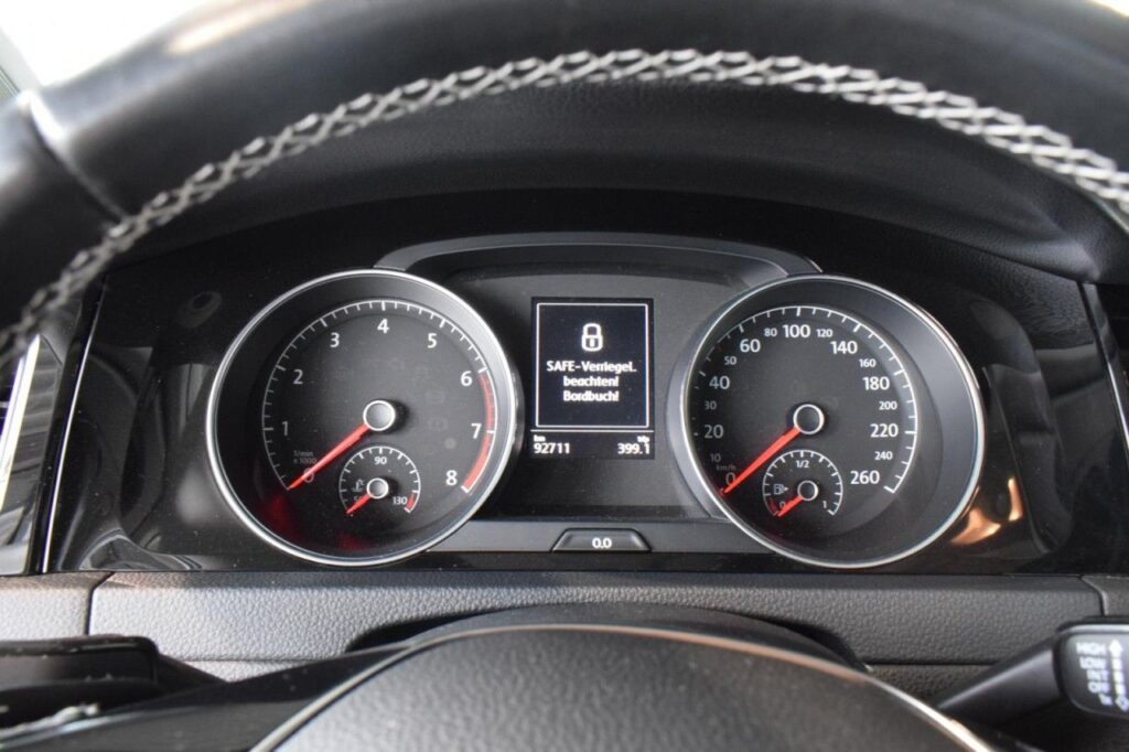 webc vehicle 392674 432531365 012.jpg