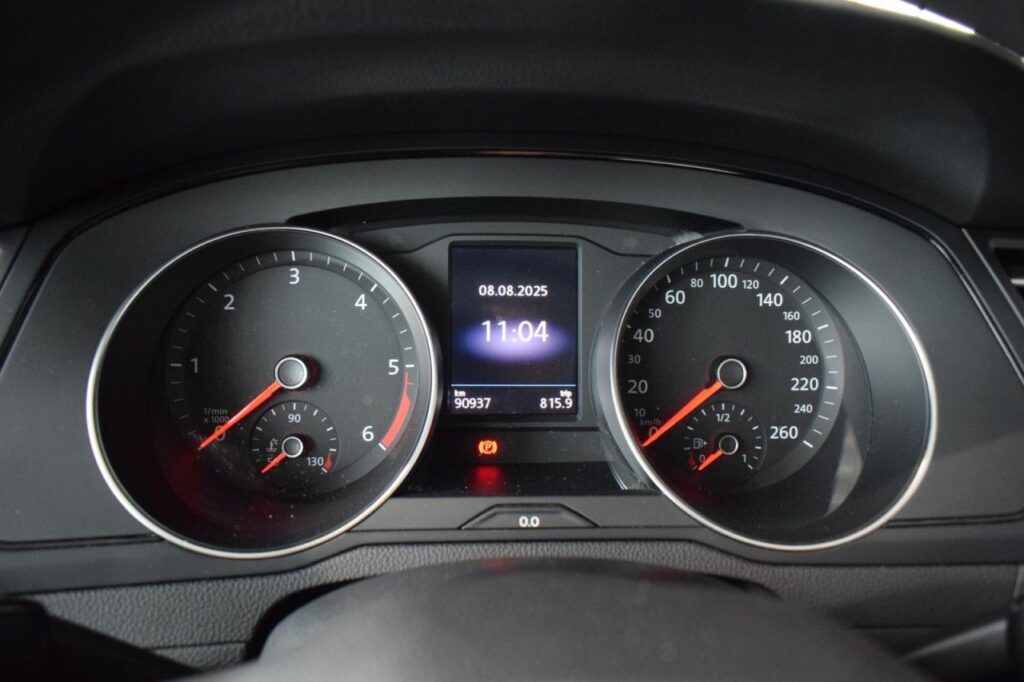Volkswagen Passat Variant Exposé-Bild 14