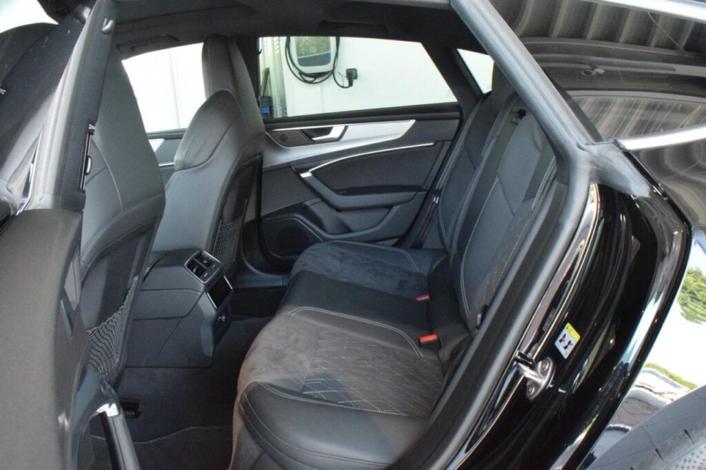 Audi S7 Exposé-Bild 9