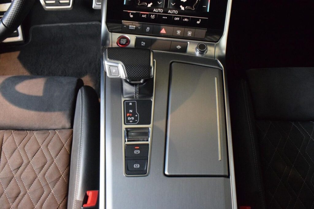 Audi S7 Exposé-Bild 12