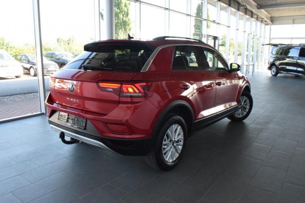 Volkswagen T-Roc Exposé-Bild 3