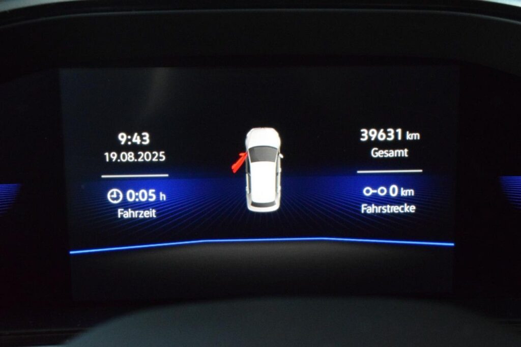 Volkswagen T-Roc Exposé-Bild 16