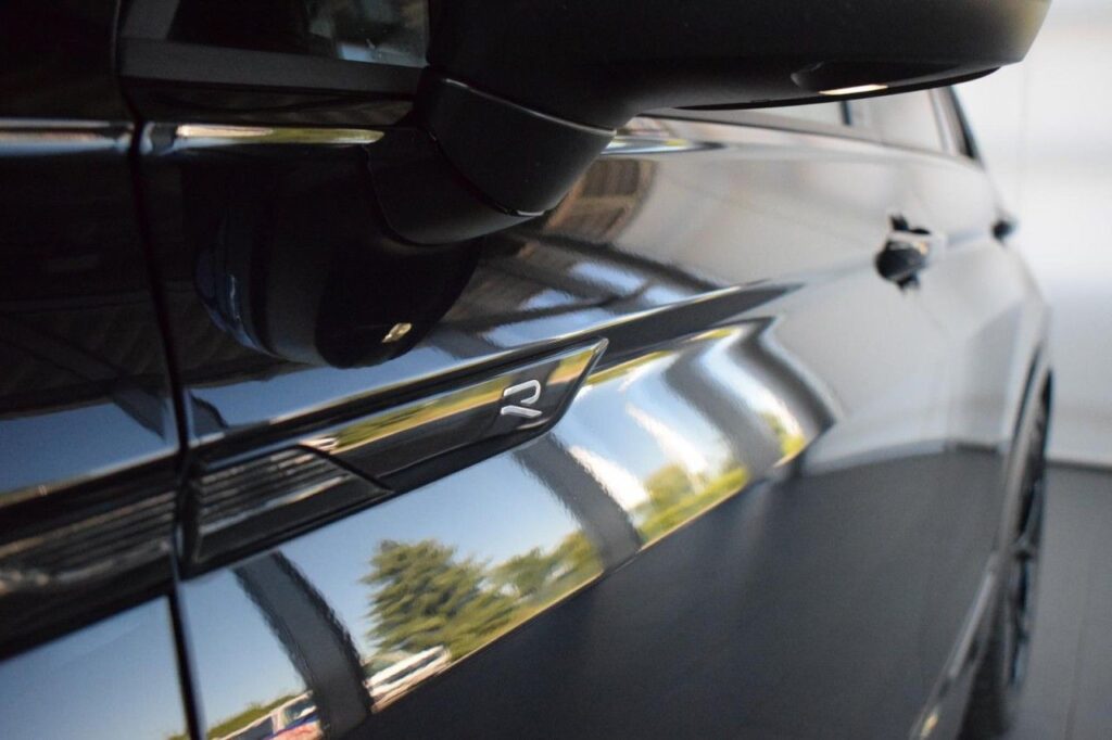 Volkswagen Tiguan Exposé-Bild 19
