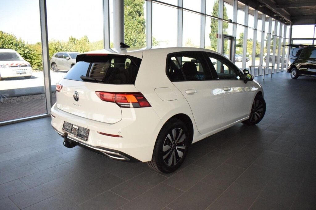 Volkswagen Golf Exposé-Bild 3
