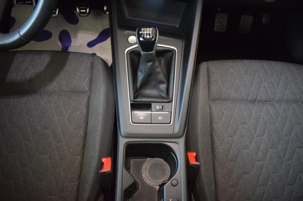 Volkswagen Golf Exposé-Bild 11