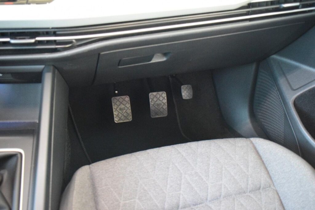 Volkswagen Golf Exposé-Bild 17