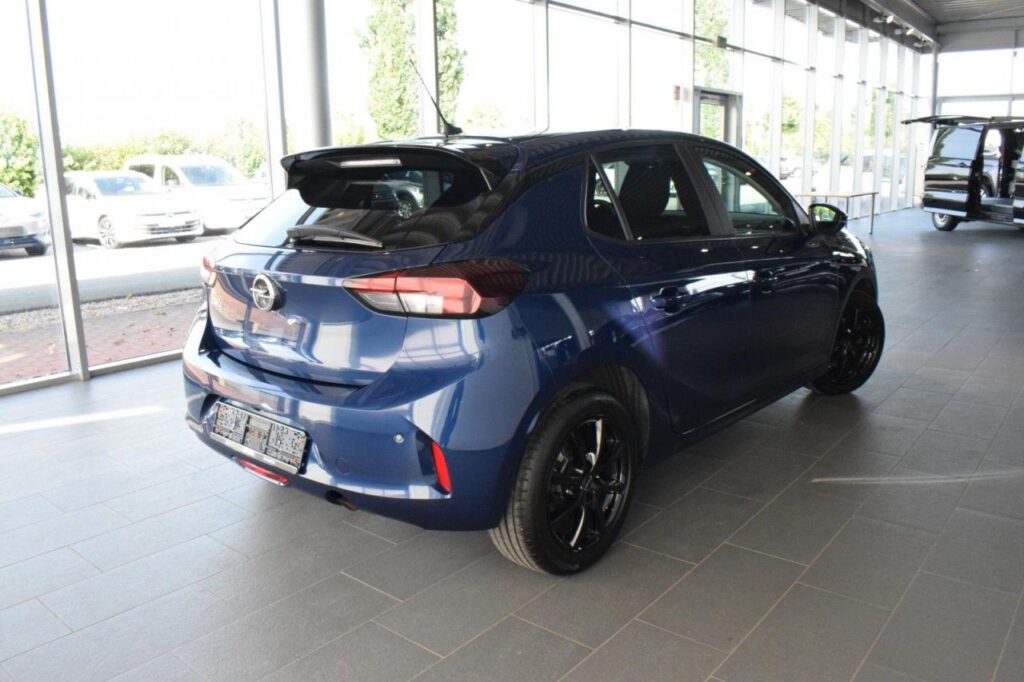 Opel Corsa Exposé-Bild 3