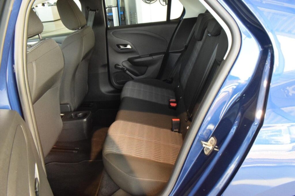 Opel Corsa Exposé-Bild 8