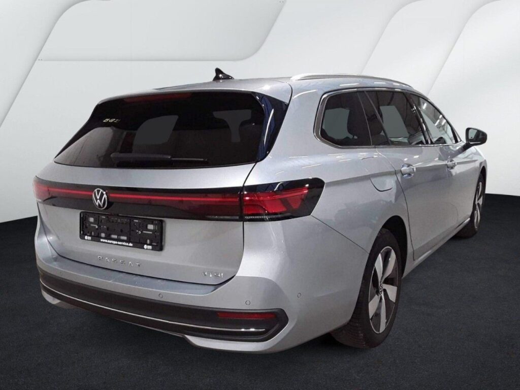 Volkswagen Passat Exposé-Bild 2