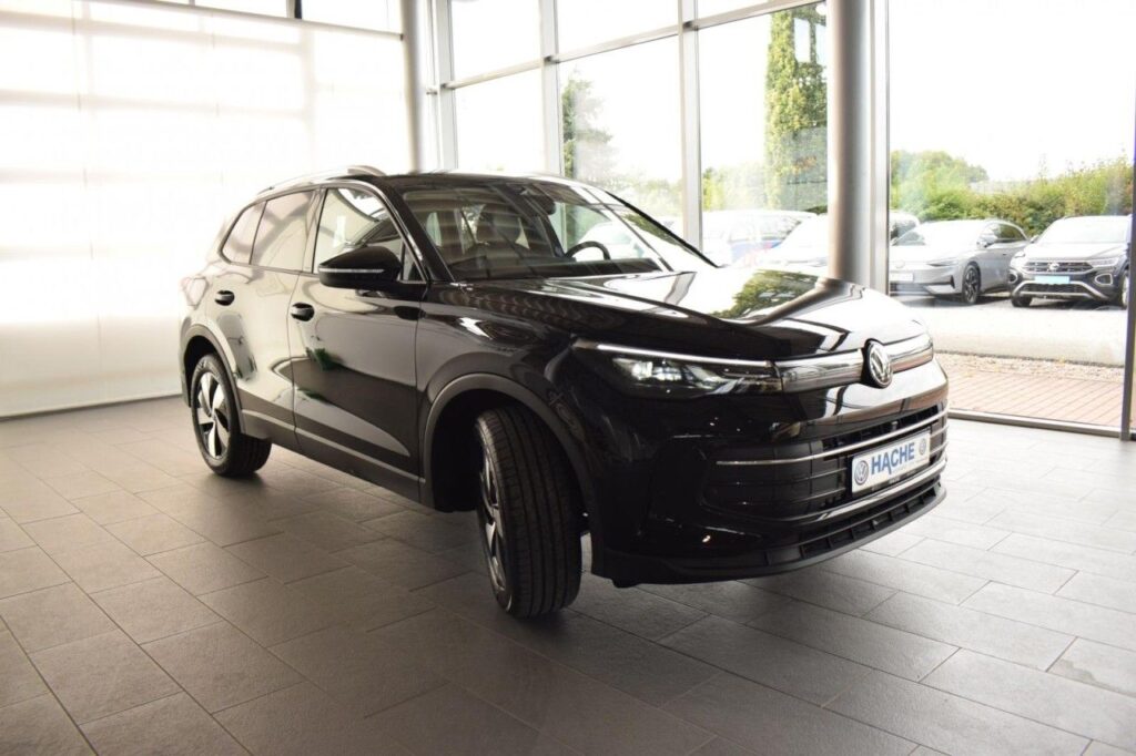 Volkswagen Tiguan Exposé-Bild 2