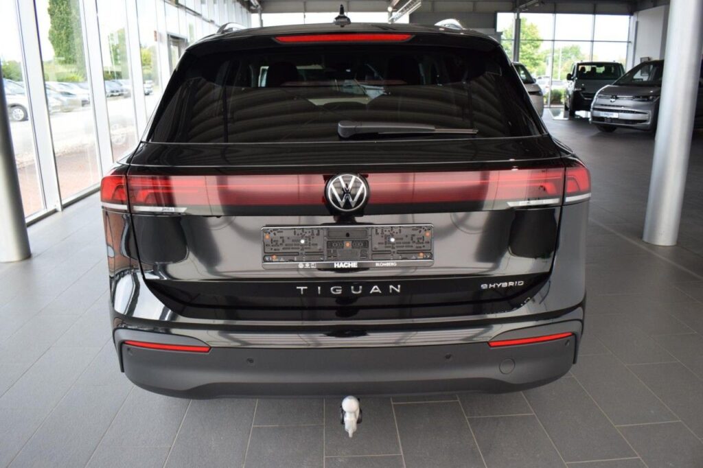 Volkswagen Tiguan Exposé-Bild 5