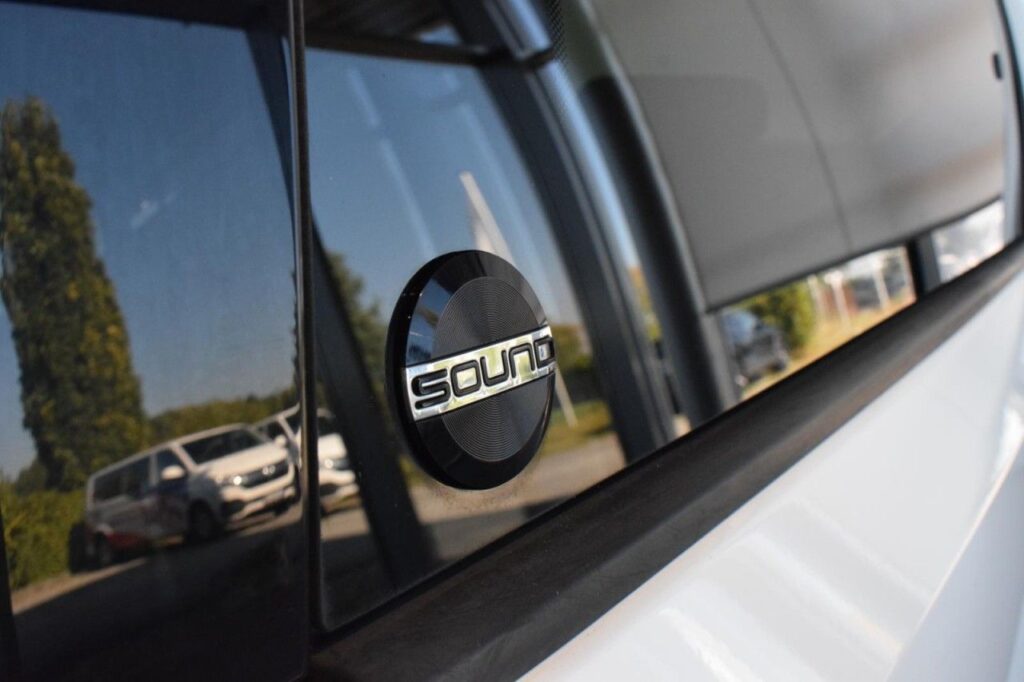 Volkswagen up! Exposé-Bild 9