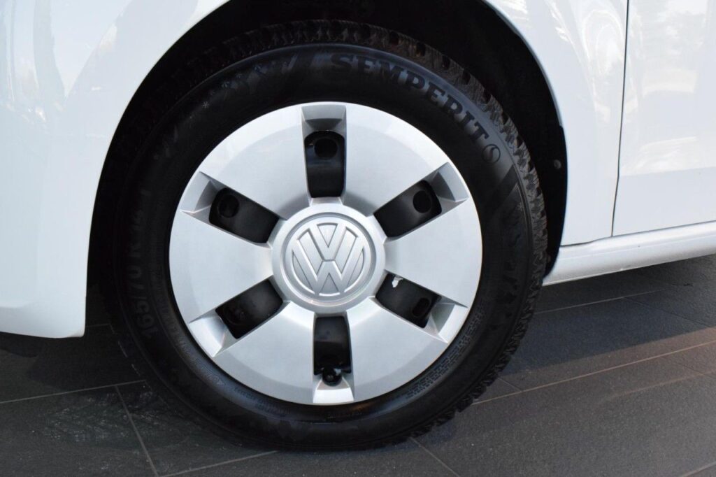Volkswagen up! Exposé-Bild 17