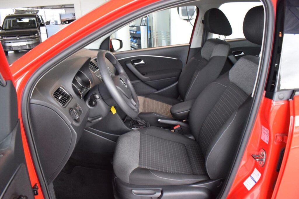 Volkswagen Polo Exposé-Bild 8